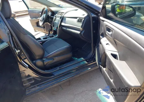 2017 Toyota Camry Le/Se/Xle/Xse z USA, uszkodzony, nr VIN 4T1BF1FK9HU789318